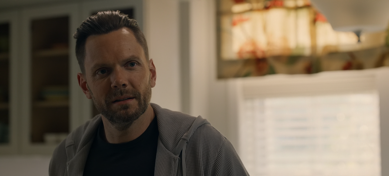 Stargirl.S03E06.Frenemies.-.Chapter.Six.The.Betrayal.1080p.10bit.AMZN.WEB-DL.DDP5.1.HEVC-Vyndros.mkv