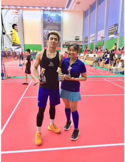 Sabrina bersama sang kakak yang juga seorang atlet