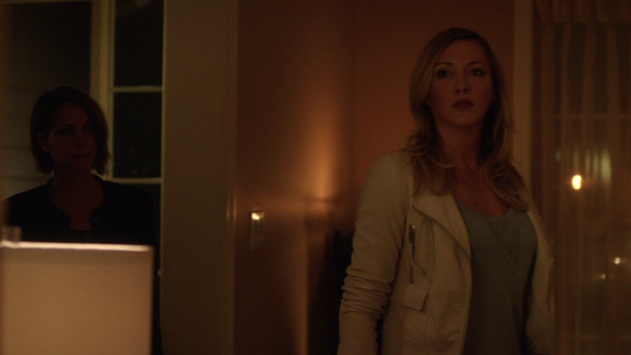Arrow.S04E01.Green.Arrow.720p.BDMux.ITA.ENG.x264-BlackBit[screenshot 5]