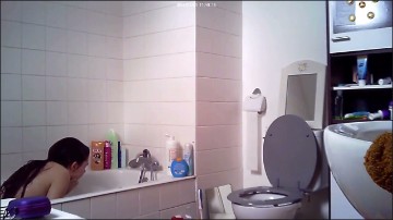 [Image: Voyeur12515122005.jpg]