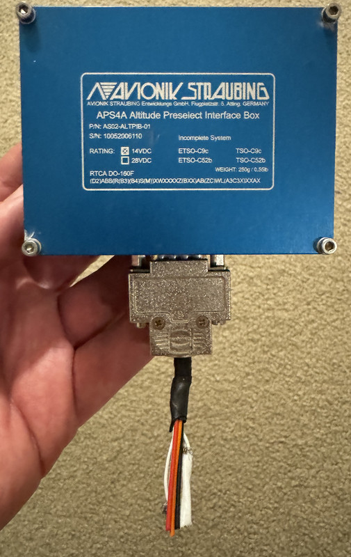 APS4A interface box, view 1
