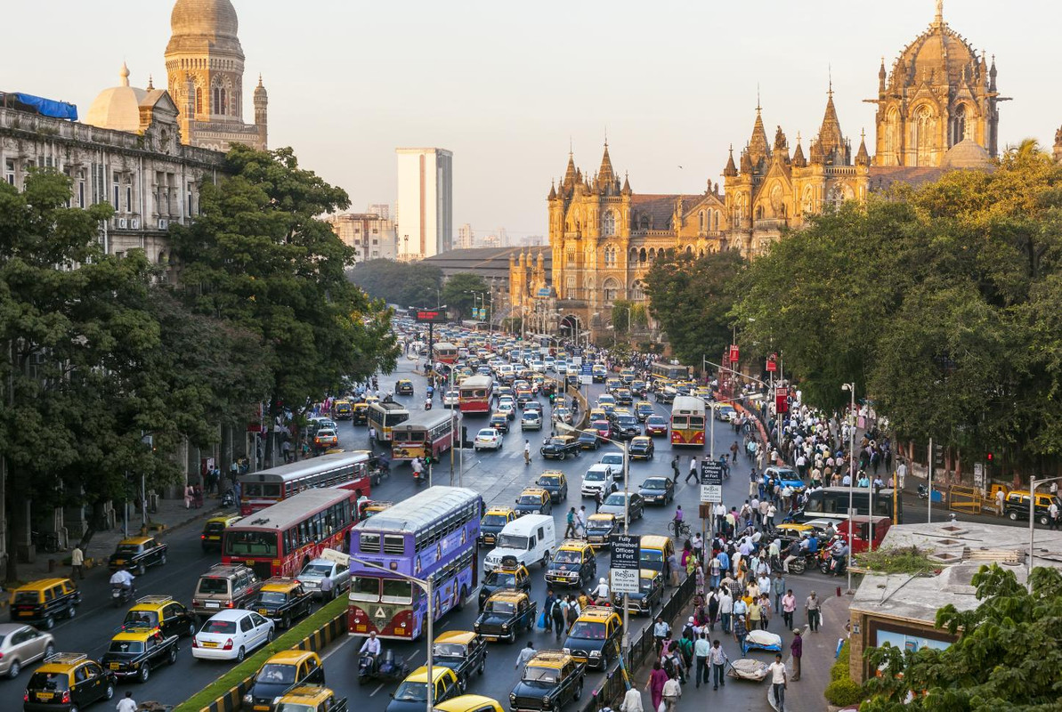 نوشیدنی‌های هندی مانند لسی و چای ماسالا