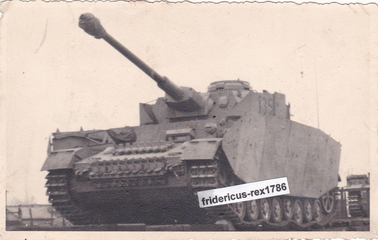 deutscher Panzer Tank PzKpfw IV Seitenschürze Schwere Panzer-Abt