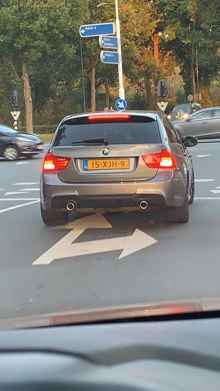 9B16FD59-0FF5-441D-802B-F095FEEE8A05