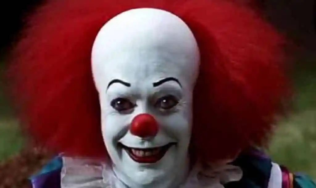 it-1990-pennywise.webp