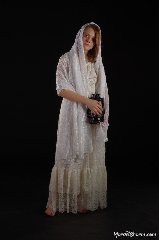 MarvelCharm_Nicolette-Lantern-018