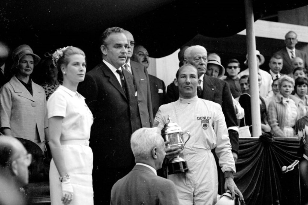 1960 мон подиум