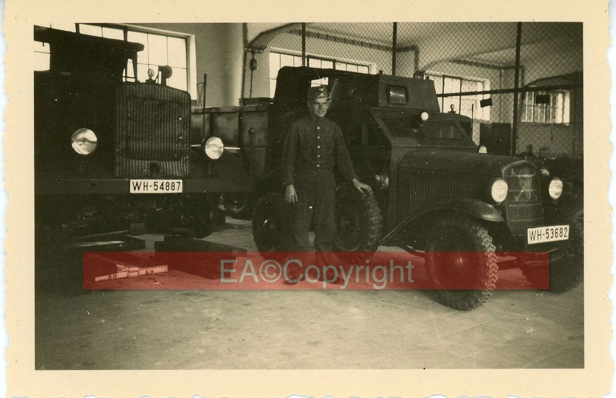 Kübelwagen Wagen Auto Camion LKW Foto