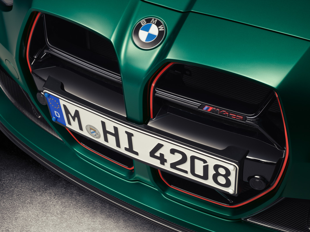P90548647_highRes_the-all-new-bmw-m4-c