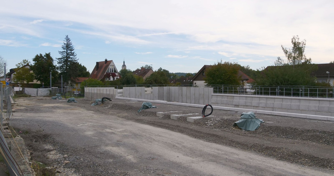 [Bild: 031025-112430-1b.jpg]