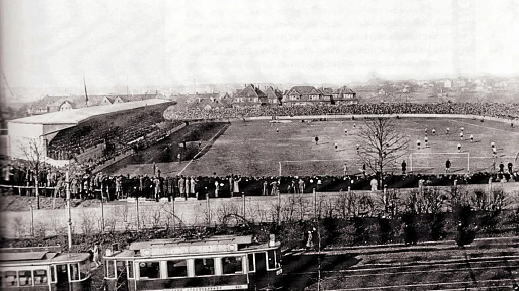 1927-Stadion-am-Uhlenkrug.webp