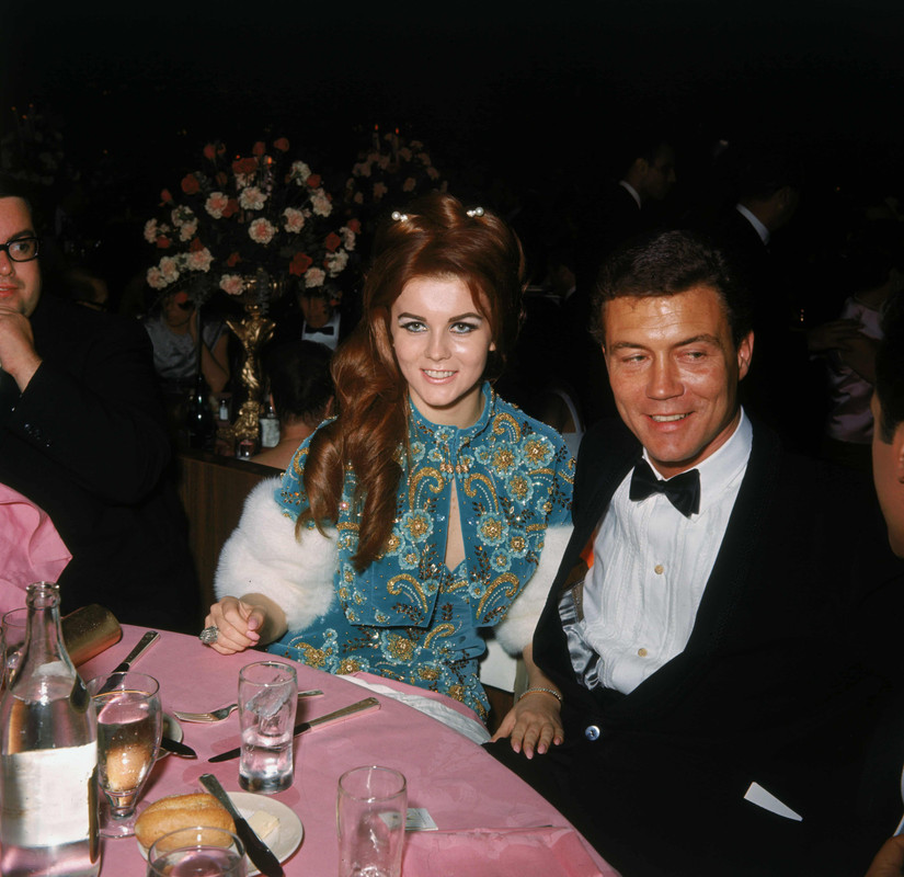 Ann-Margret_az04