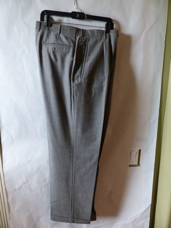 ZANELLA BOB MENS DRESS PANTS IN LIGHT GREY STRIPED 111164 US MENS SIZE 38