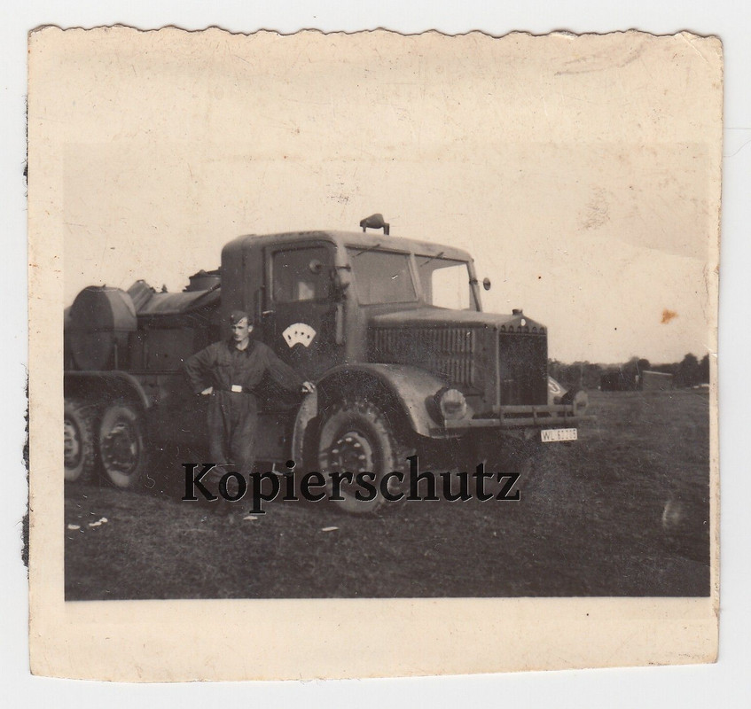 Foto Luftwaffe Henschel Lkw Löschfahrzeug Tankwagen takt. Zeiche