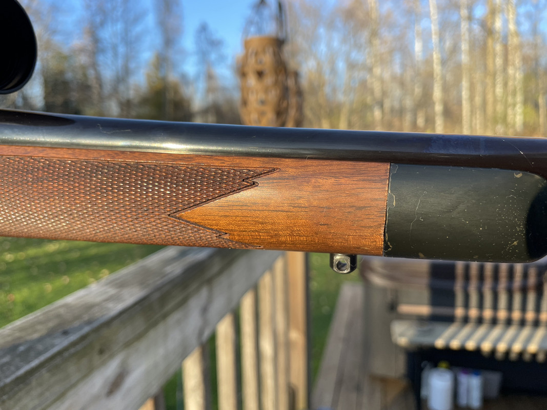 3B33C686-FF23-4E43-8800-962641AB39B3