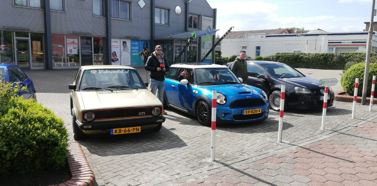 9B79D3B9-34BF-47B4-BEEC-4281E5A8A012