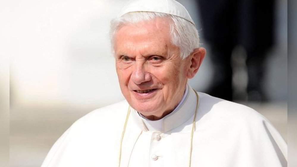 E' vera la notizia della morte del papa emerito Benedetto XVI?