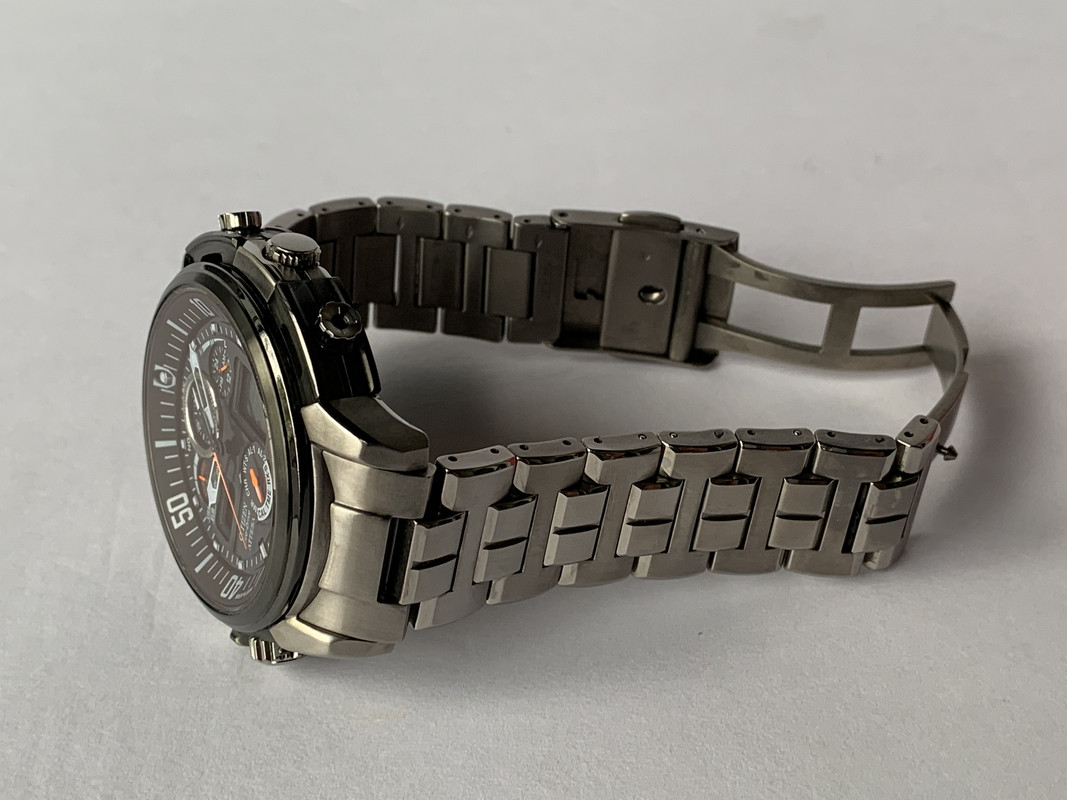 25AADB34-CEBD-4570-8B90-C6BF020832E0