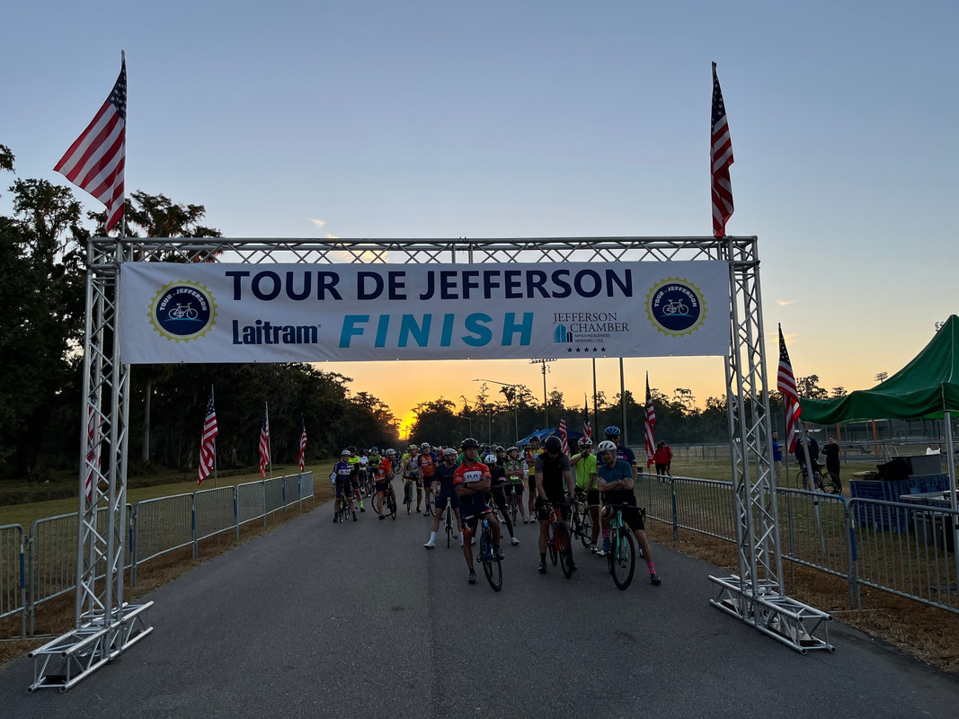 312874894_10224870778591259_8815923558660346285_n (1)