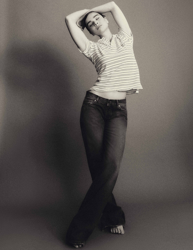 67d21d494be79ed96e158c83-197-FLAUNT-MAGAZINE-RHYTHM-IS-A-DANCER-HAILEE-STEINFELD7.jpg