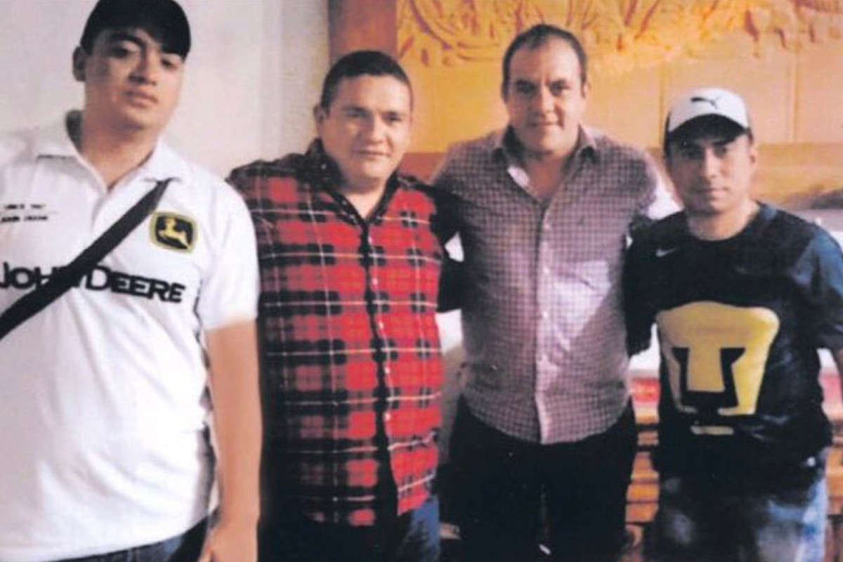 Foto de Cuauhtémoc Blanco con presuntos narcos fue tomada en iglesia de Morelos
