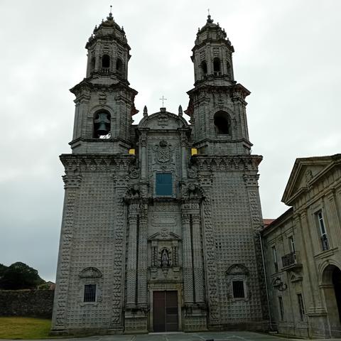 GRANDES MONASTERIOS DE GALICIA, Monumento-España (2)