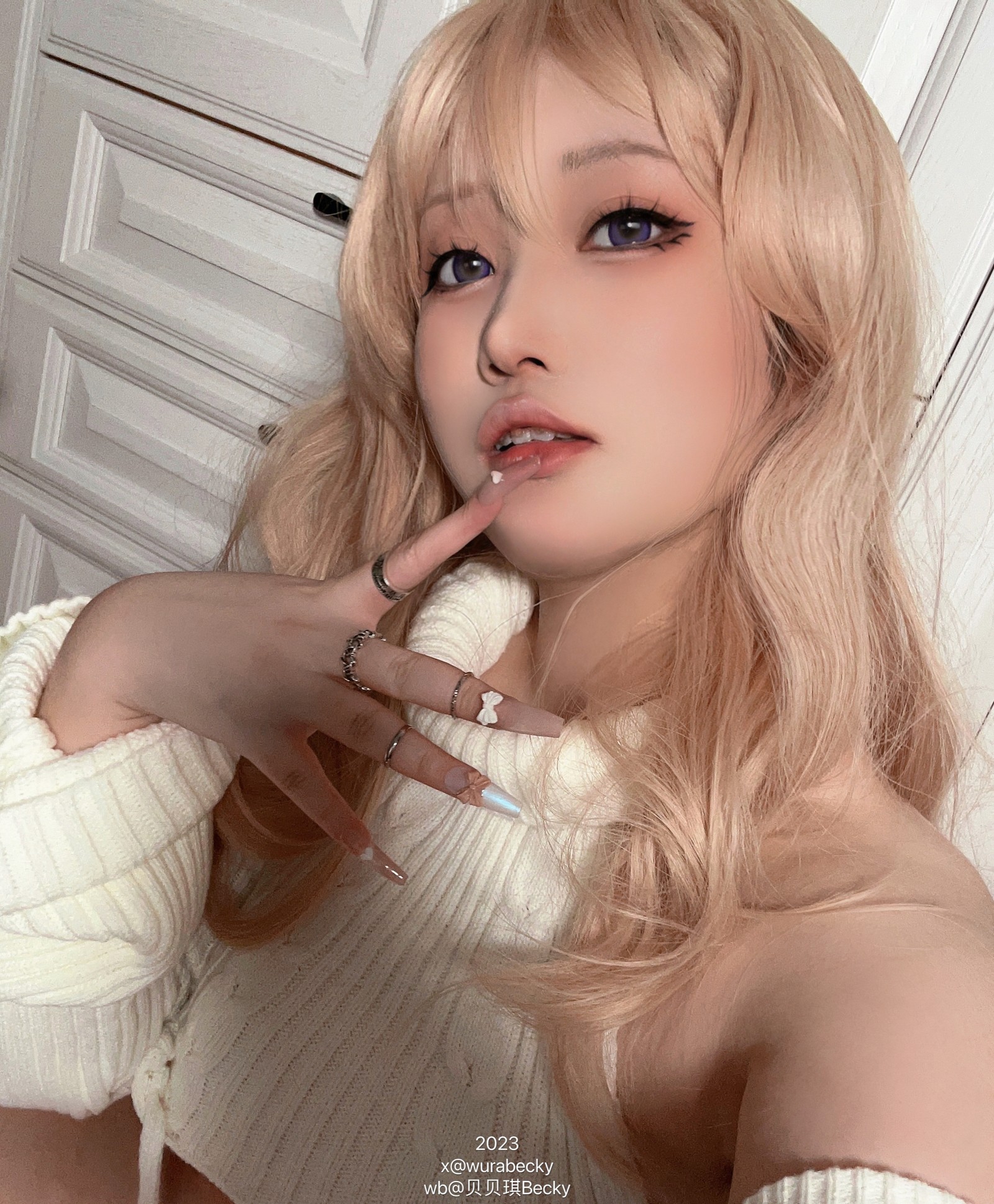 贝贝琪 Becky 白色毛衣 主题 写真集｜日常风高清摄影（25P｜149MB）插图3