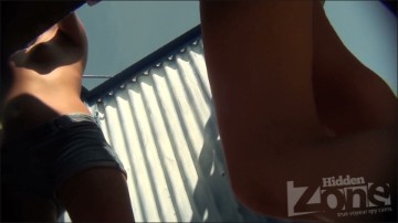 [Image: Voyeur33195142432.jpg]