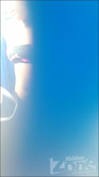 [Image: Voyeur61895102756.jpg]