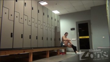 [Image: Voyeur60085084808.jpg]