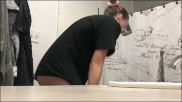 [Image: Voyeur14275150243.jpg]
