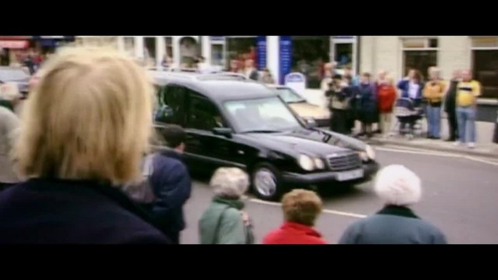 [Image: 2bwqaryx3f32.jpg]