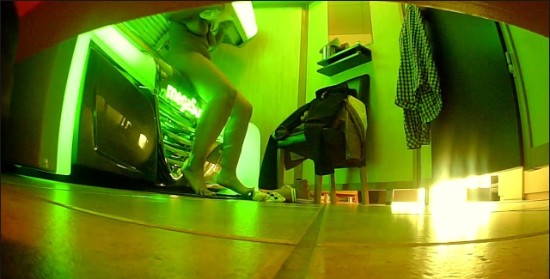 [Image: Voyeur22725091413.jpg]