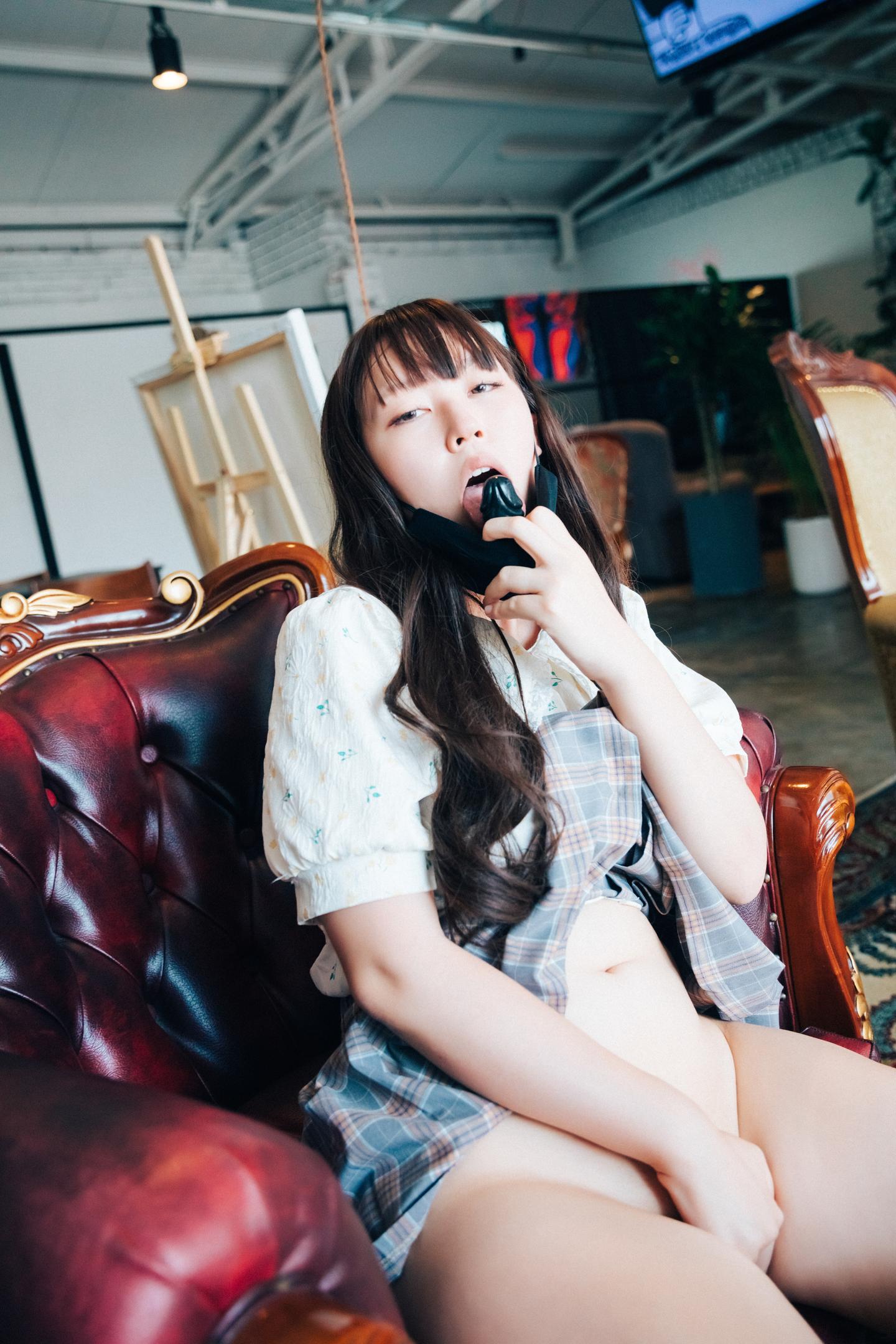 Mozzi (모찌) NO.017 [LOOZY] Pee dog play 74