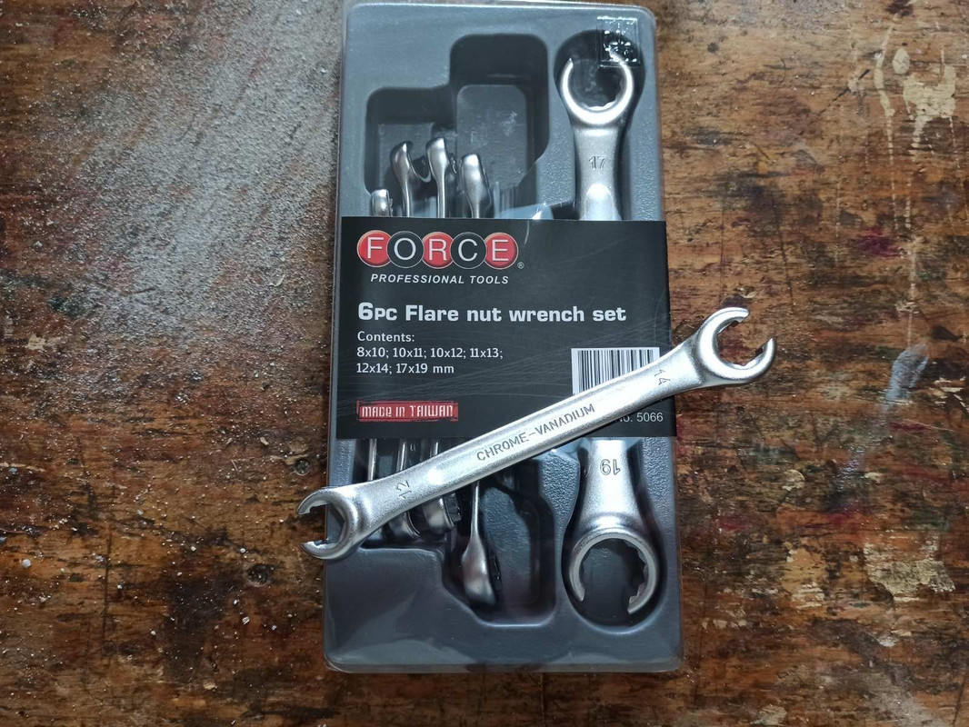 3BF24316-7286-40F3-9497-12A714AE1B66