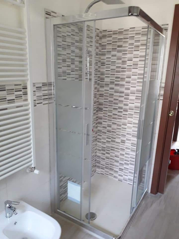 Dettaglio cantiere e finitura premium: squadro, materiali e cura del risultato Ediltecno Verona