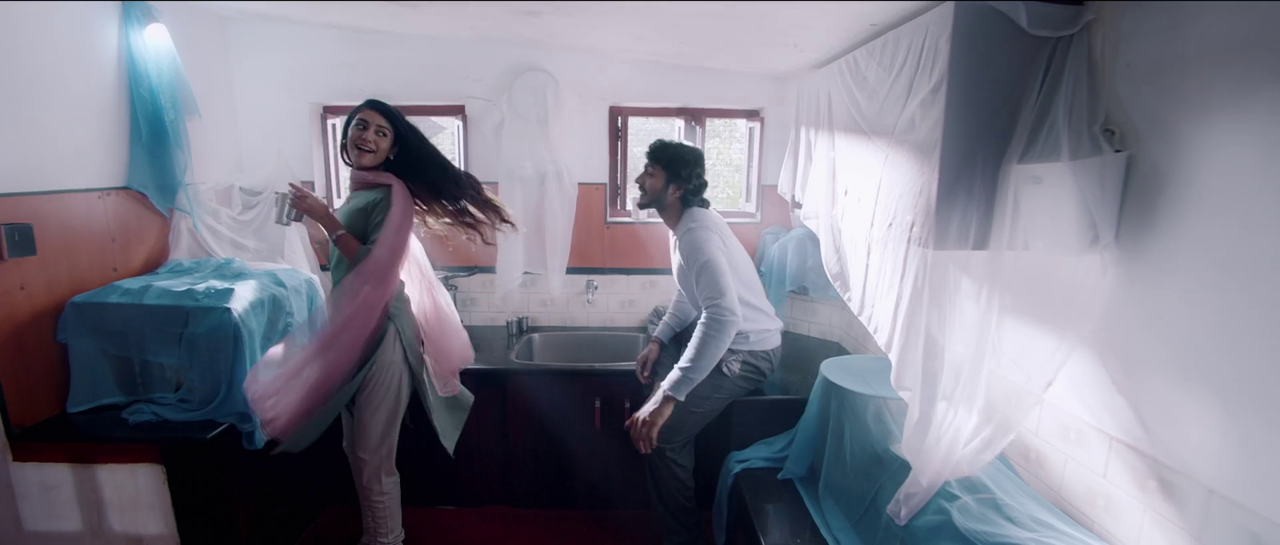 vlcsnap-2025-04-13-14h04m00s157