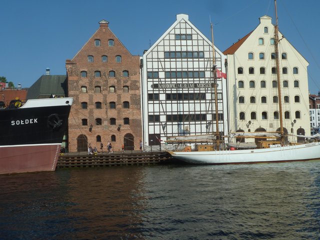 Gdansk en 3 dias y medio. - Blogs de Polonia - DIA 4 .-  Un par de iglesias,  una catedral y un museo (7)