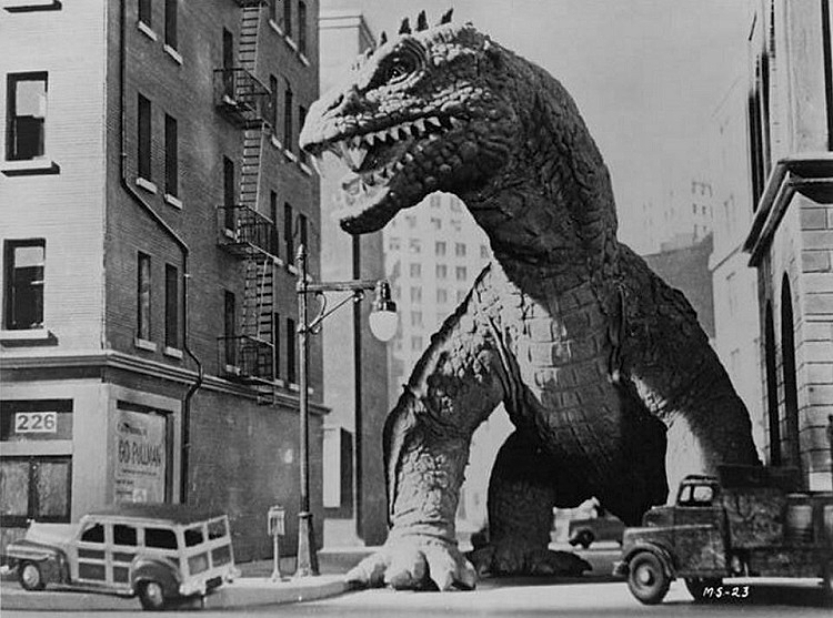 C-47-RHEDOSAURUS-FOTOR.jpg