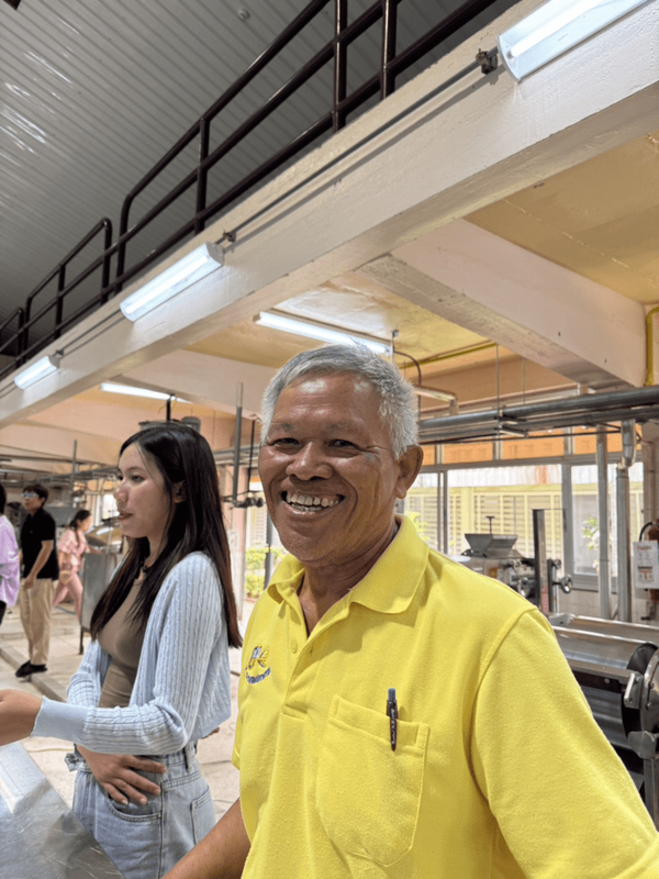 คุณไพศาล ผาจันดา ประธานกลุ่มข้าวทับทิมชุม