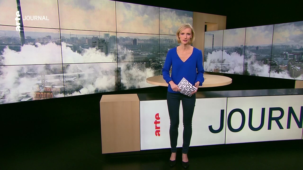 Carolyn Hoefchen ARTE Journal 22-11-2018 pp 18