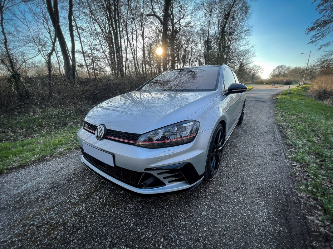 EE921ED7-E9A3-401E-9FAE-0B6C78B85DD4