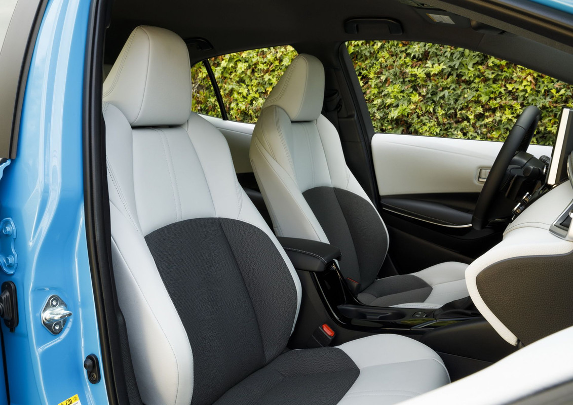 2019 Toyota Corolla Hatchback (11)