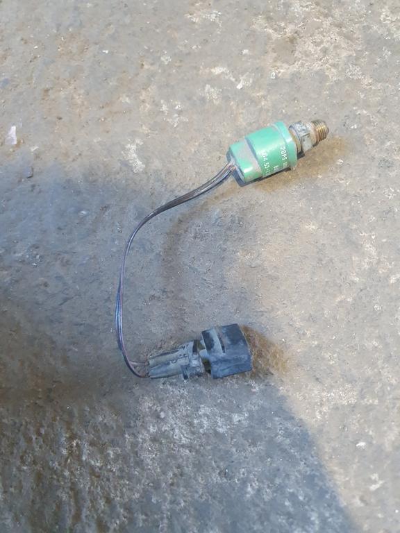 Датчик давления гидроусилителя руля