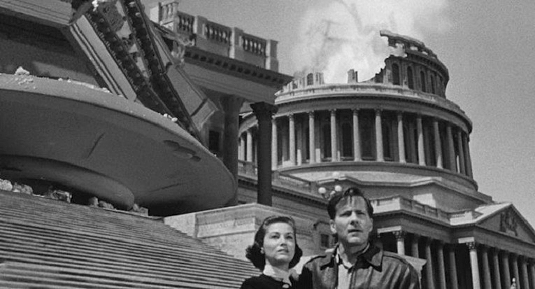 HUGH-MARLOWE-EARTH-VS-FLYING-SAUCERS-3-FOTOR.jpg