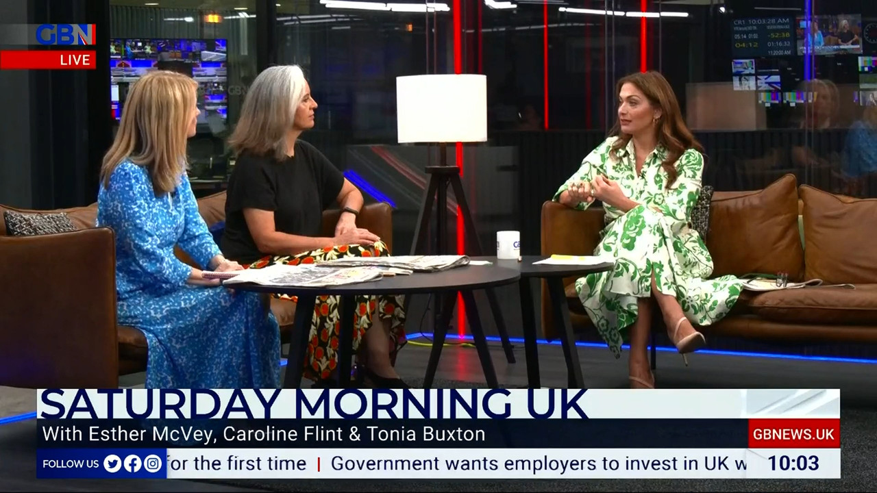 08.28 - 10.00.00 - Saturday Live UK. Opinion, news and a bit of fun o....ts_snapshot_04.25.077