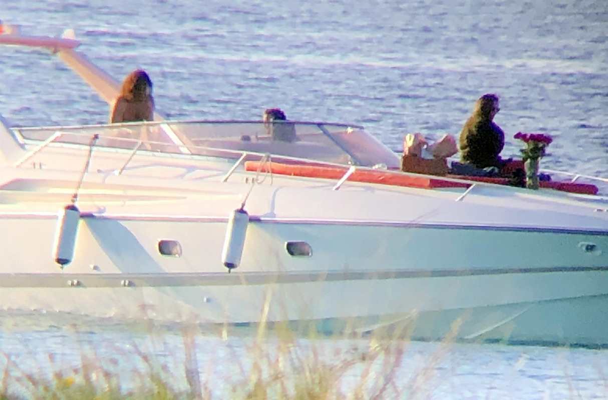 emmawatson-updates.com (44)