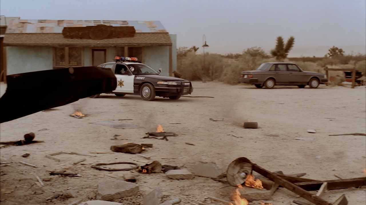 No.Man's.Land-The.Rise.of.Reeke.2008.2160p.UHD.BDRemux.HDR.DTS-HD.MA.5.1.by DVT.mkv_snapshot_01.19.0