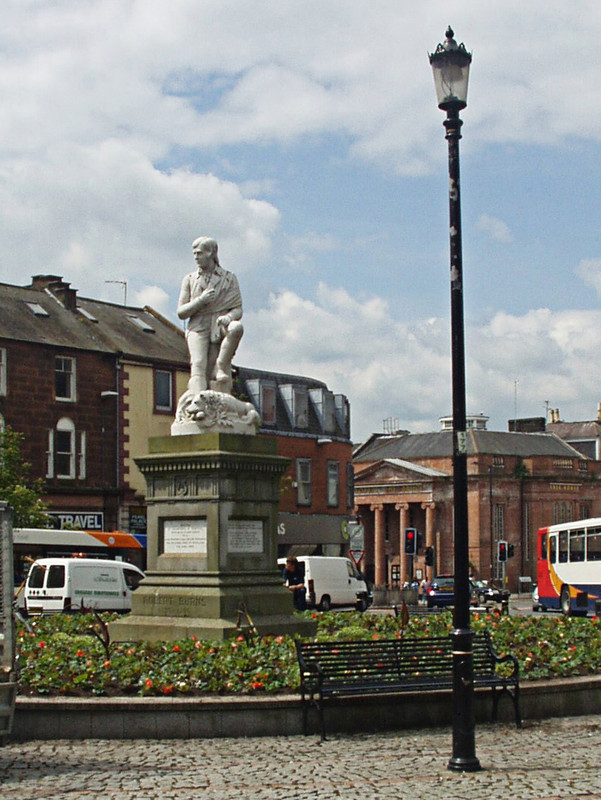 Dumfries Burns statue — Postimages