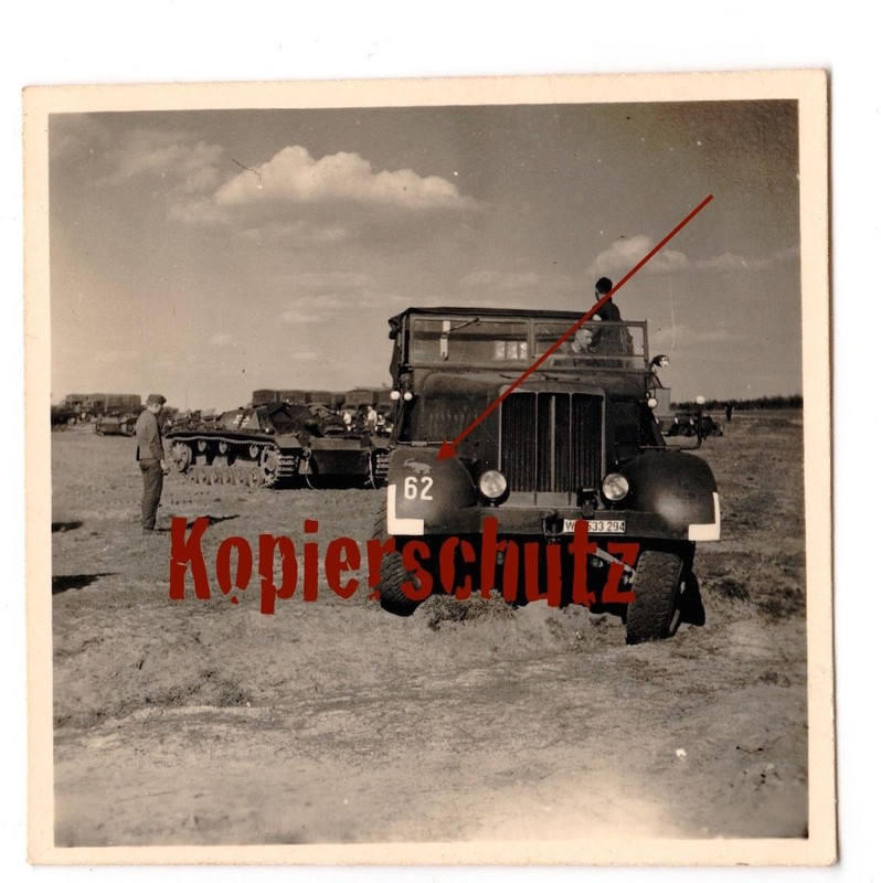 Orig. Foto LKW Halbkette StuG Sturmgeschütz-Abte